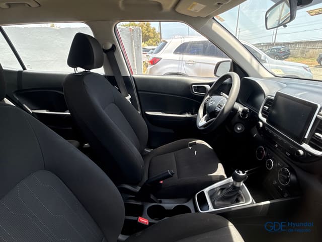 2025 Hyundai Venue SE