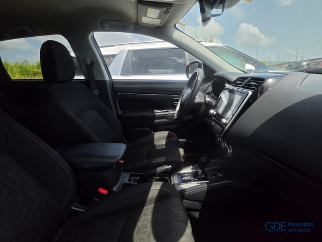 2025 Mitsubishi Outlander Sport S