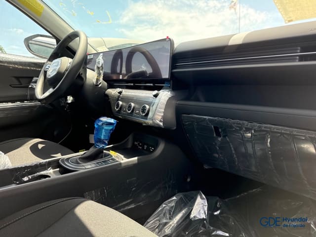 2027 Hyundai Kona SE
