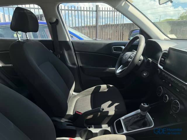 2025 Hyundai Venue SE