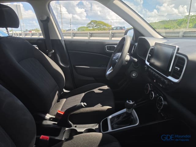 2025 Hyundai Venue SE