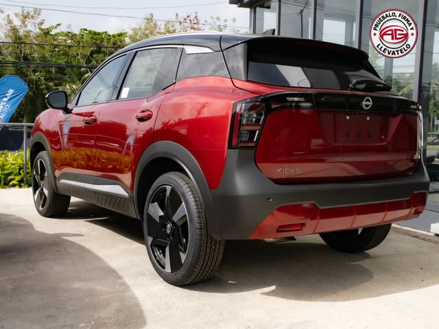 2026 Nissan Kicks SR