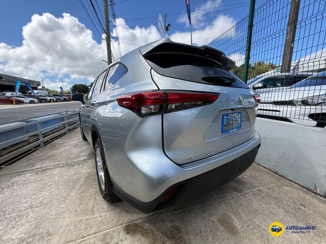 2021 Toyota Highlander L