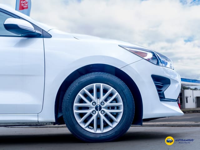 2023 Kia Rio