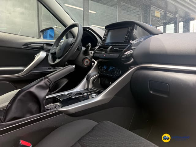 2023 Mitsubishi ECLIPSE CROSS ES