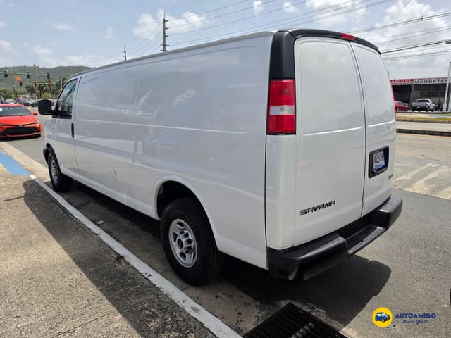 2023 GMC Savana Cargo Van