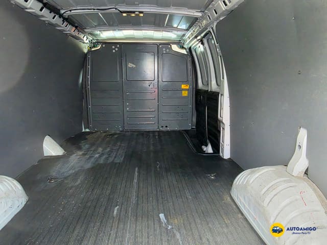 2023 GMC Savana Cargo Van