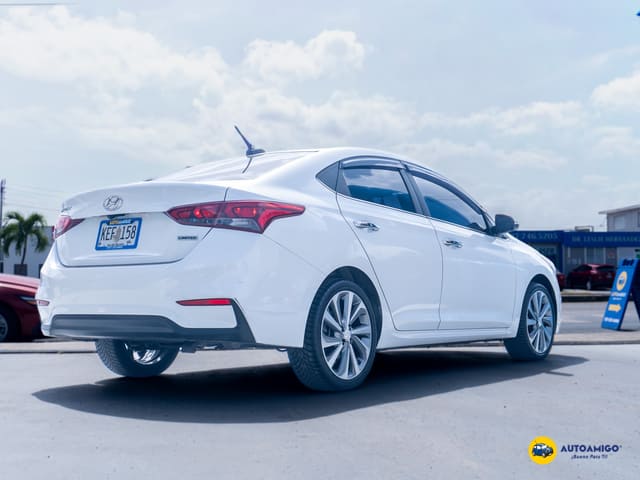 2022 Hyundai Accent SE