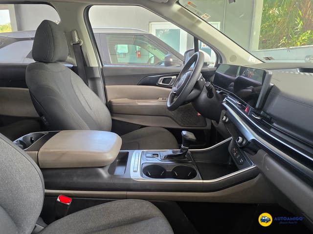 2025 Kia Carnival LX