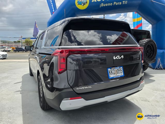 2025 Kia Carnival LX