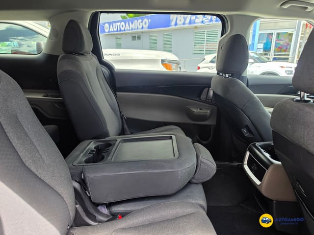 2025 Kia Carnival LX