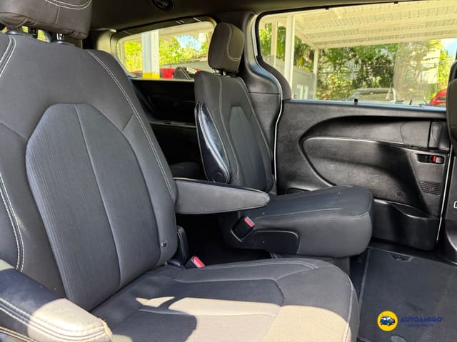 2022 Chrysler Pacifica Touring