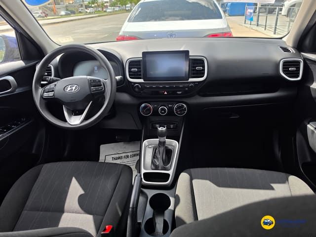 2025 Hyundai Venue SE
