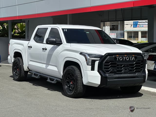 2024 Toyota Tundra 4WD TRD ACCESORIES