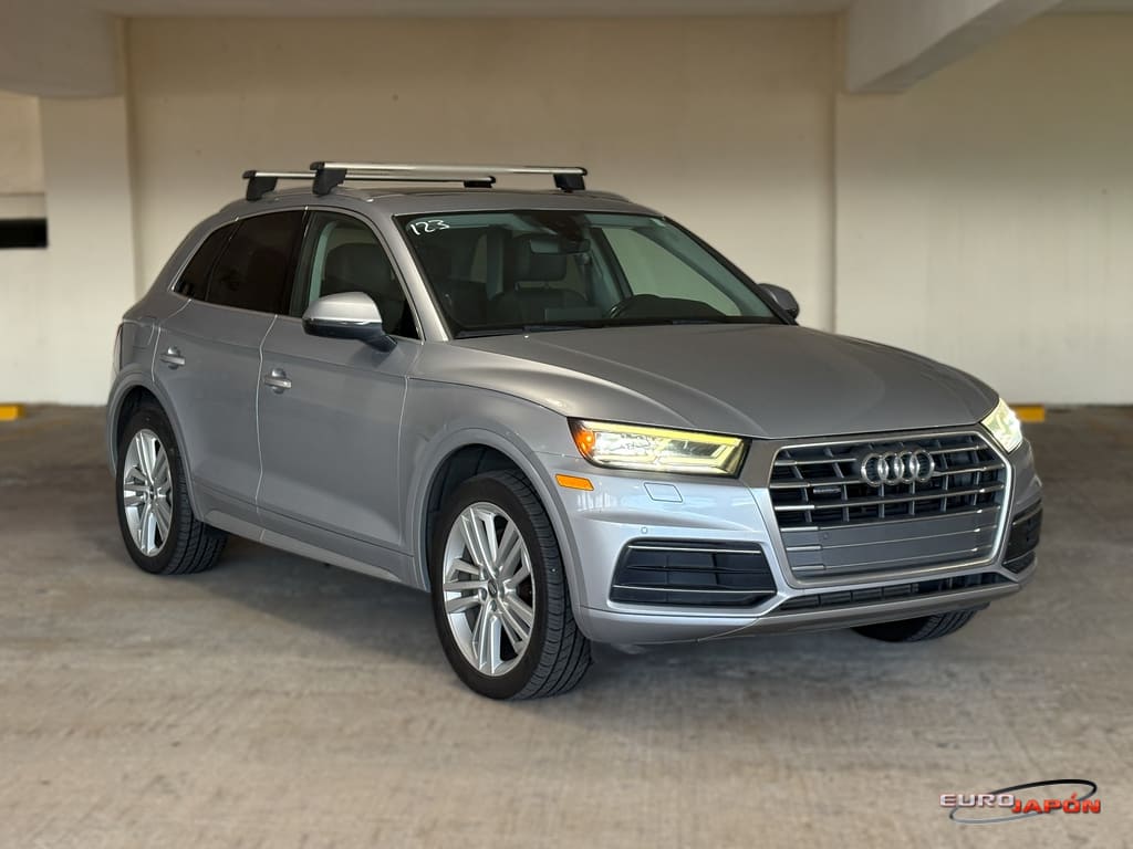 2019 Audi Q5 Premium Plus's photo