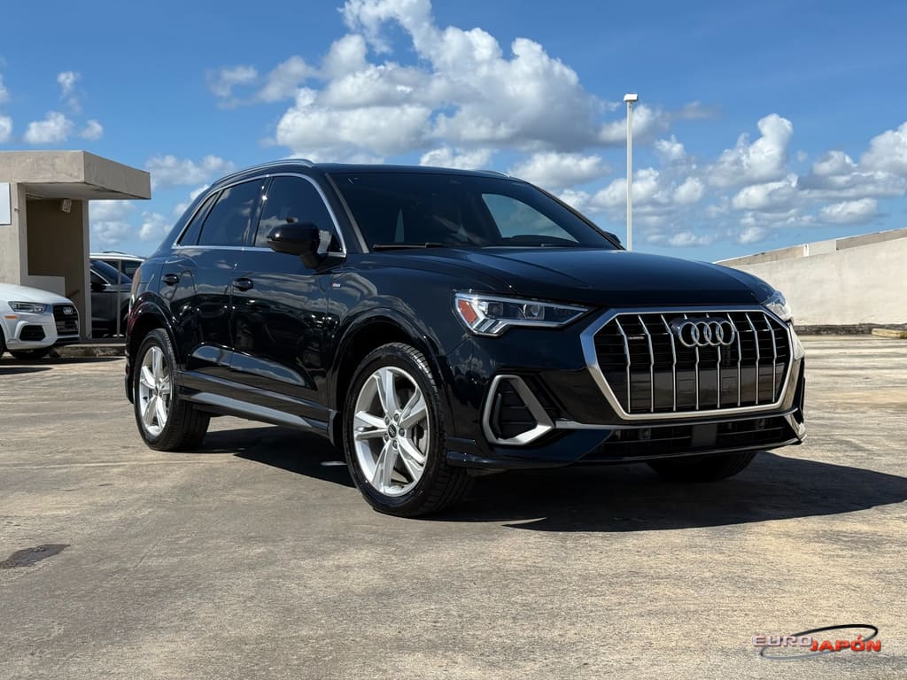 2023 Audi Q3 S Line Premium's photo