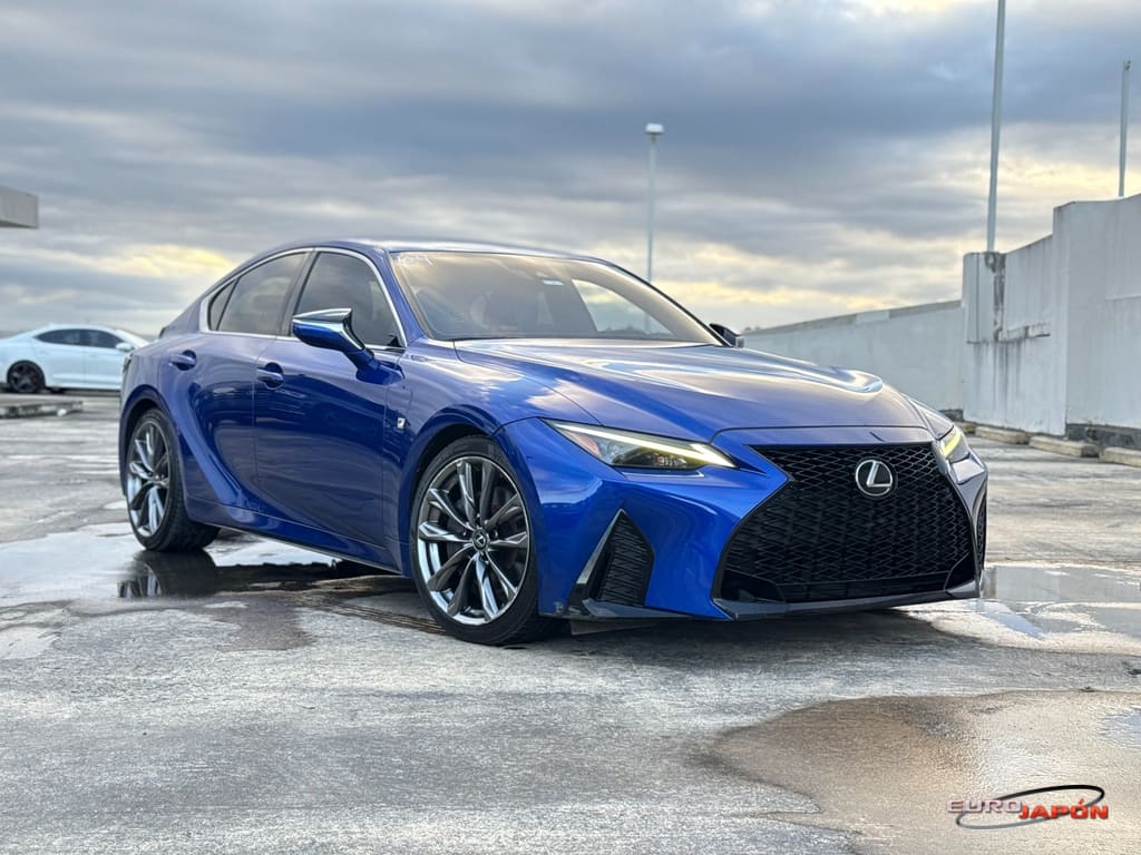 2021 Lexus IS 300 F Sport 1's photo