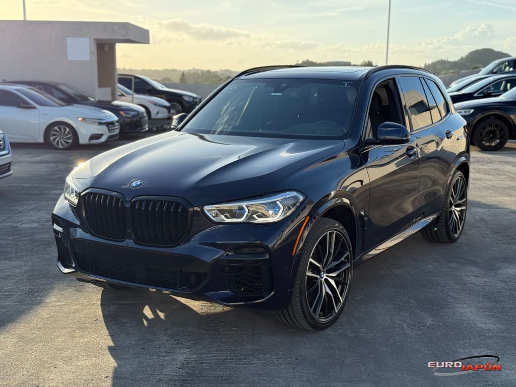 2022 BMW X5 M50i's photo