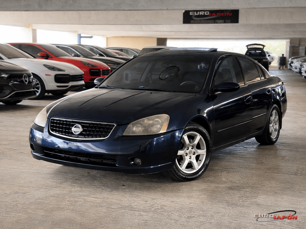 2005 Nissan Altima's photo