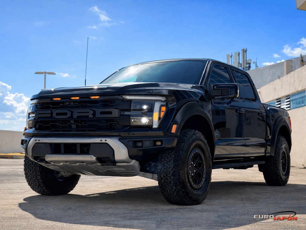 2024 Ford F-150 Raptor 4x4 SuperCrew 5-1/2 Box's photo