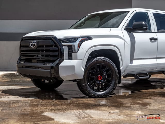 Toyota Tundra 4WD V6 Crew CAB 3.4L SR