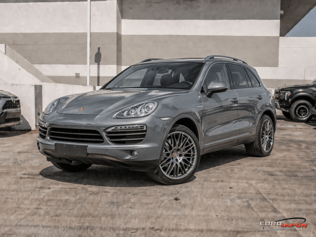 PORSCHE CAYENNE V6 DIESEL PLATINUM 2014 - $21,900 - VIN 3380 - 85,427 MILLAS