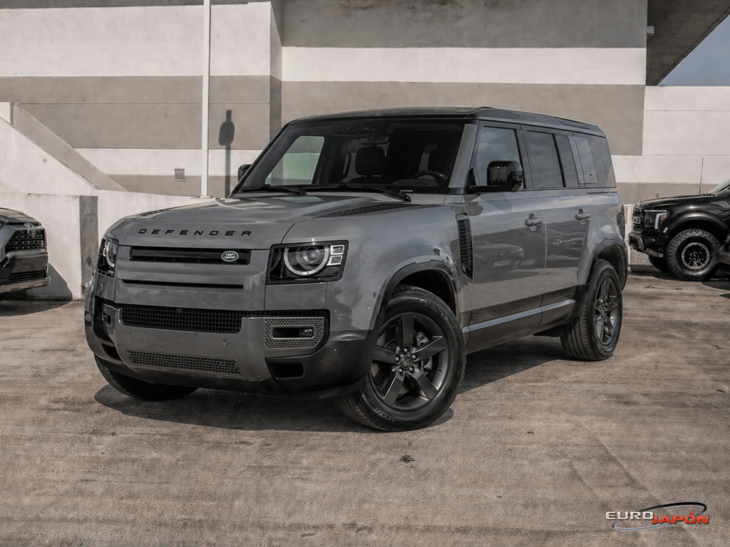 2022 Land Rover Defender X-Dynamic HSE's photo