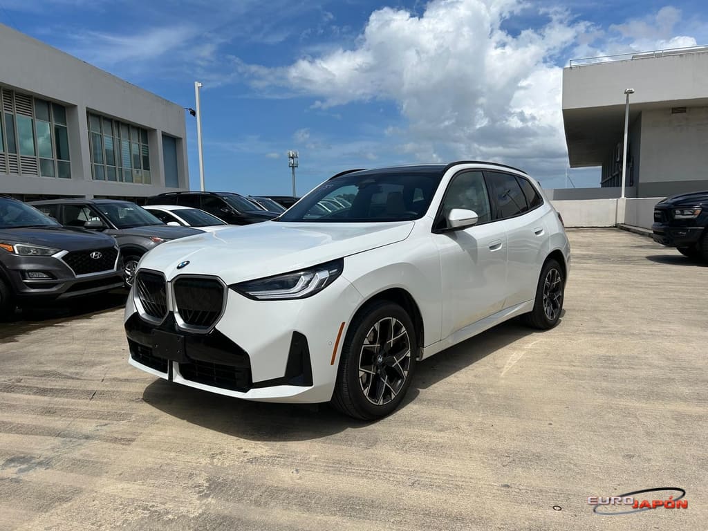2025 BMW X3 30 XDRIVE's photo