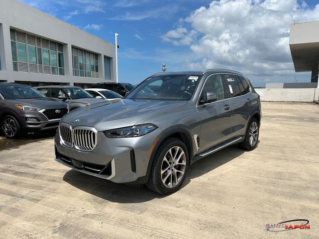 2026 BMW X5 sDrive40i's photo