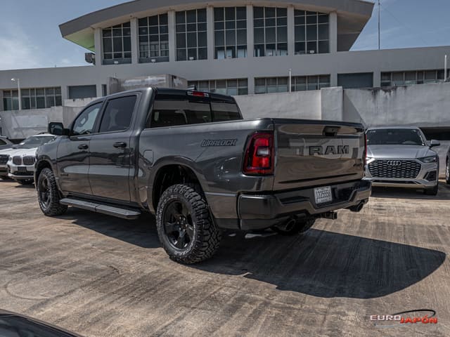 RAM 1500 4WD CREW WARLOCK 2025 - $48,900 - VIN 5771 - 8,632 MILLAS