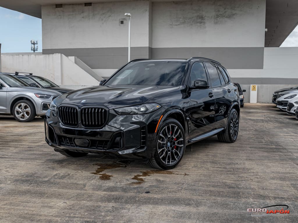2025 BMW X5 xDrive50e's photo
