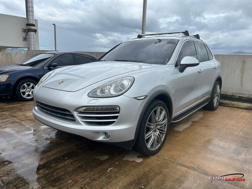 2014 Porsche Cayenne Diesel's photo