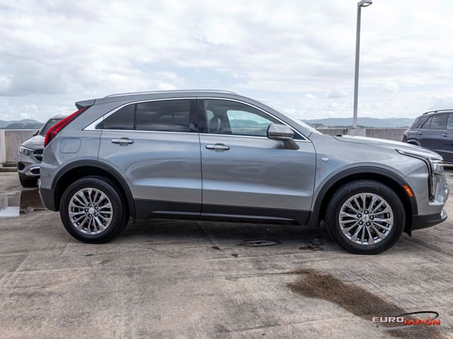 2024 Cadillac XT4 FWD Premium Luxury