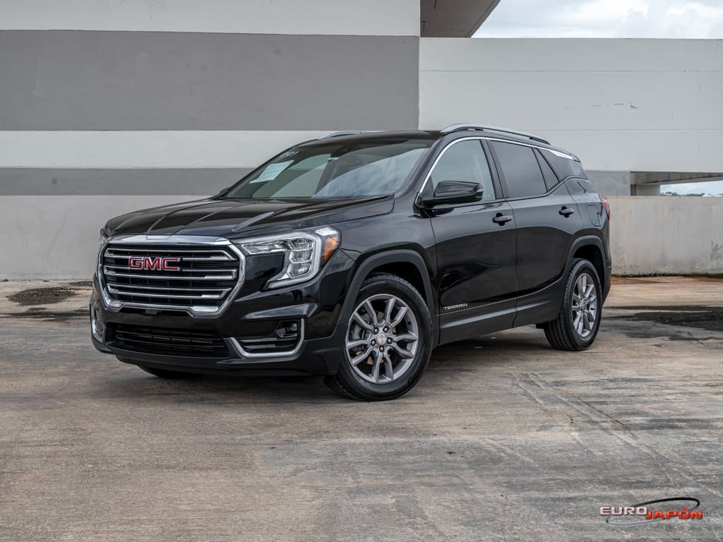 2023 GMC Terrain SLT FWD's photo