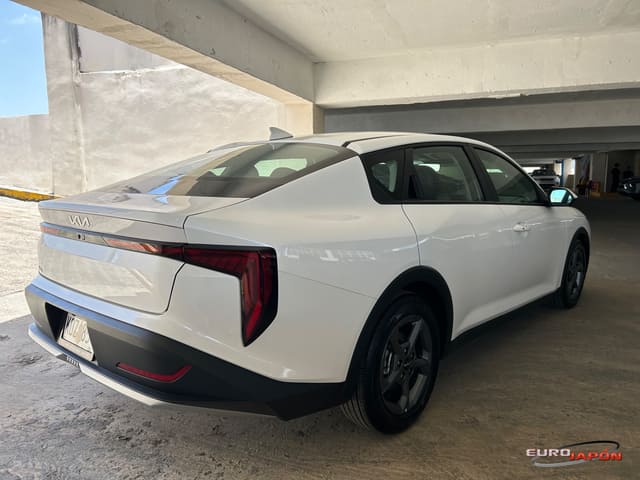 KIA K4 SEDAN LXS 2025