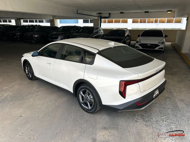 KIA K4 SEDAN LXS 2025