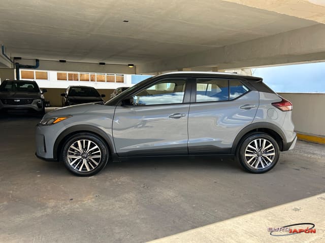 NISSAN KICKS SUV SV PLUS 2024