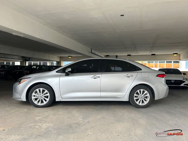 Toyota Corolla LE Sedan FWD 4D 2023