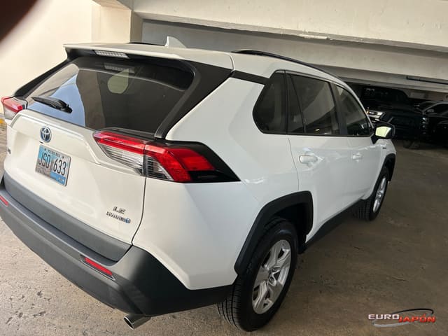 TOYOTA RAV4 AWD HYBRID 4D SUV LE 2021