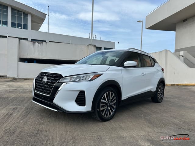 2022 Nissan Kicks SV