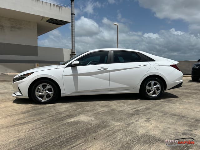 Hyundai Elantra SE 2023