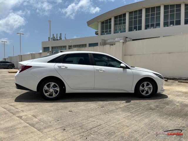 Hyundai Elantra SE 2023