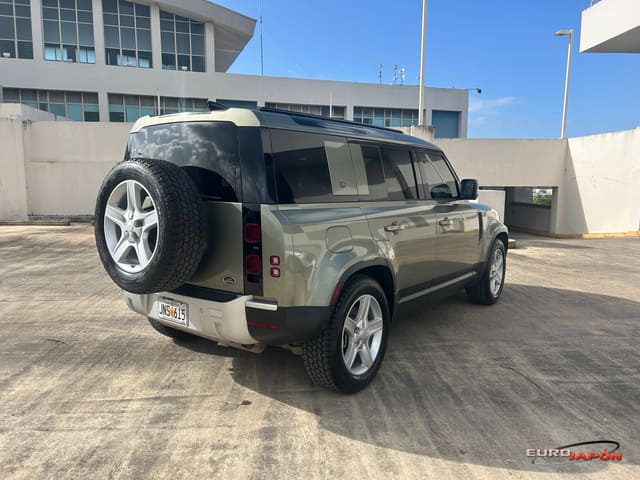 2020 Land Rover Defender SE