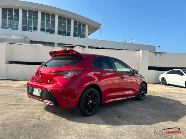 2022 Toyota Corolla Hatchback SE