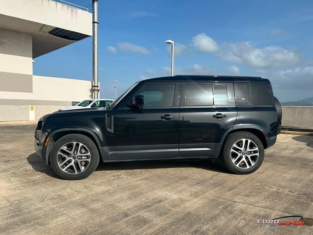 2020 Land Rover Defender SE