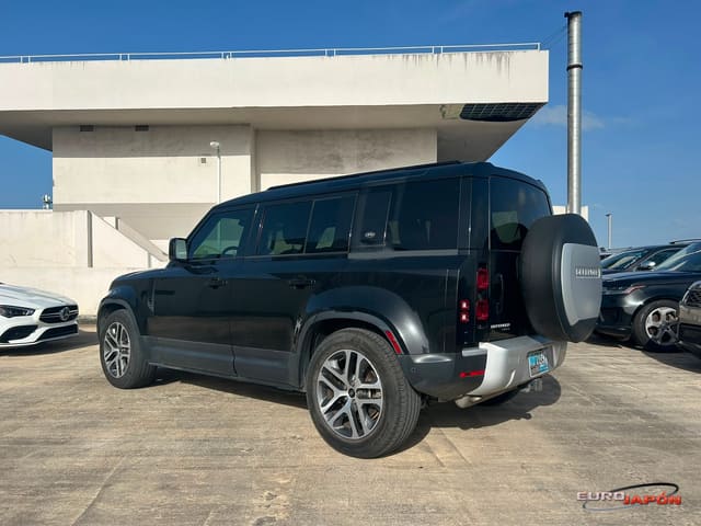 2020 Land Rover Defender SE