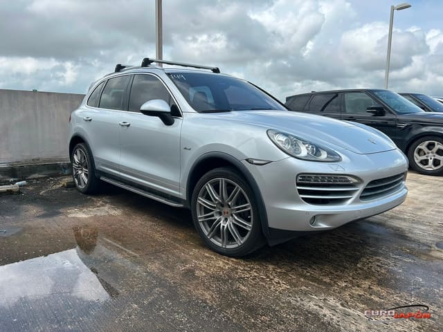 2014 PORSCHE CAYENNE V6 DIESEL PLATINUM
