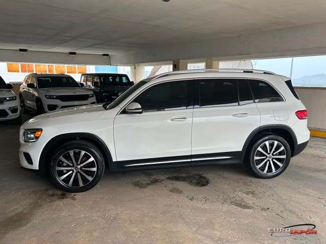 2021 Mercedes-Benz GLB 250