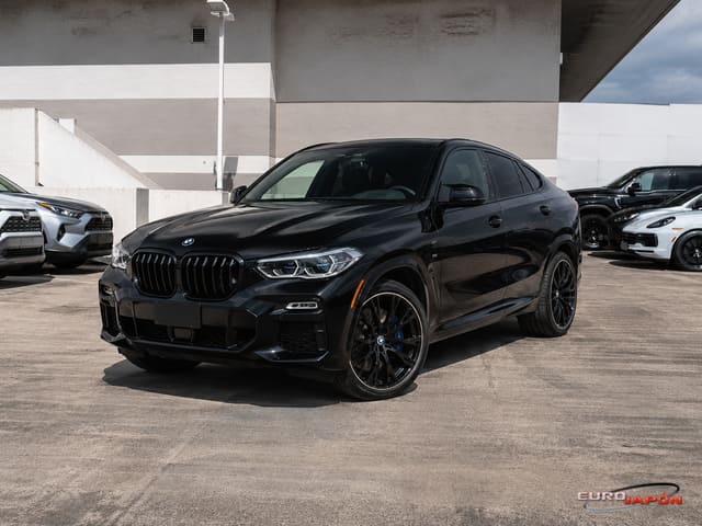 2021 BMW X6 M50i