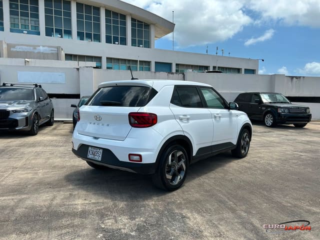 2024 Hyundai Venue SE